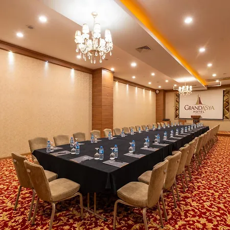 Hotel Grand Asya